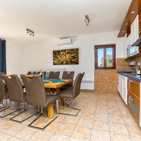 Villa Slavica Свети свети Филип и Яков Екстериор снимка