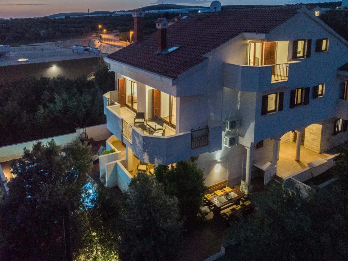 Villa Slavica Свети свети Филип и Яков Екстериор снимка
