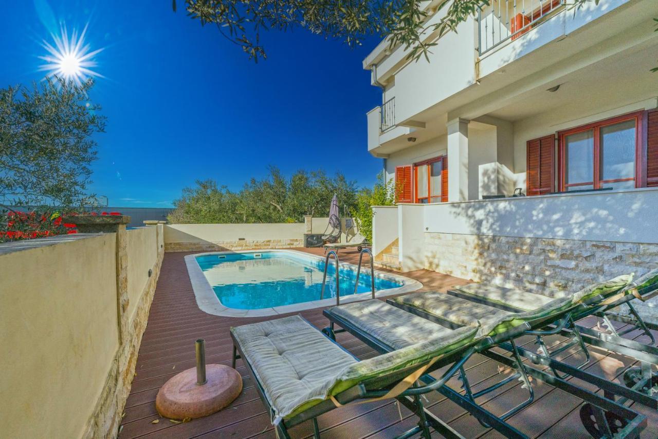 Villa Slavica Свети свети Филип и Яков Екстериор снимка