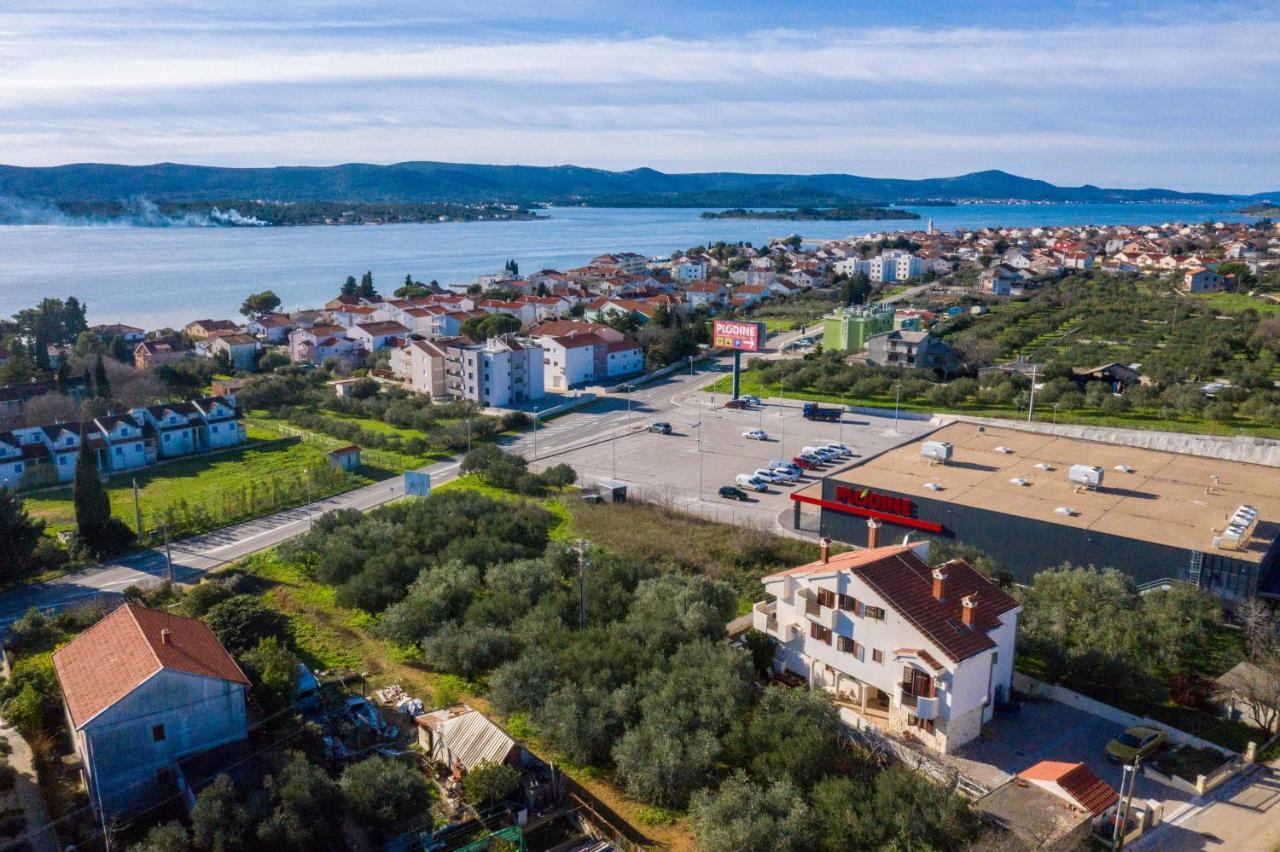 Villa Slavica Свети свети Филип и Яков Екстериор снимка